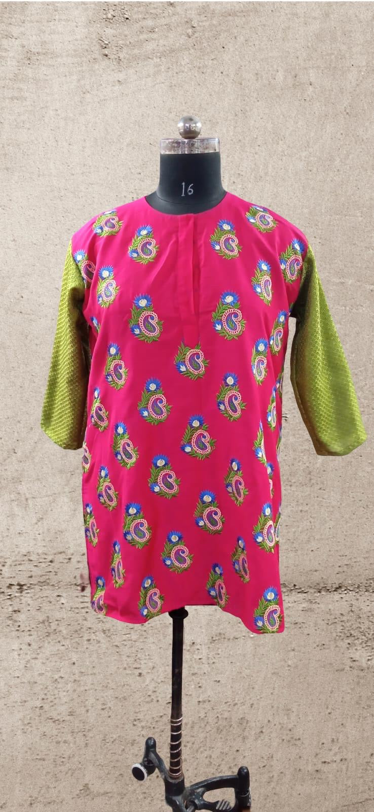 WOMEN KURTA